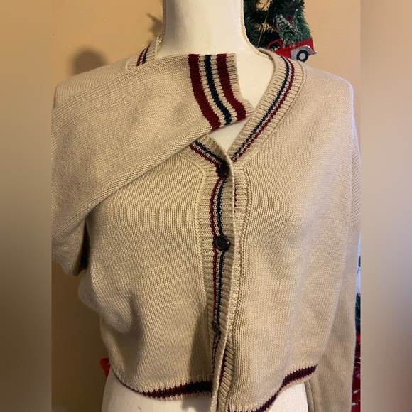 Cropped Cardigans - Picture 4 of 4